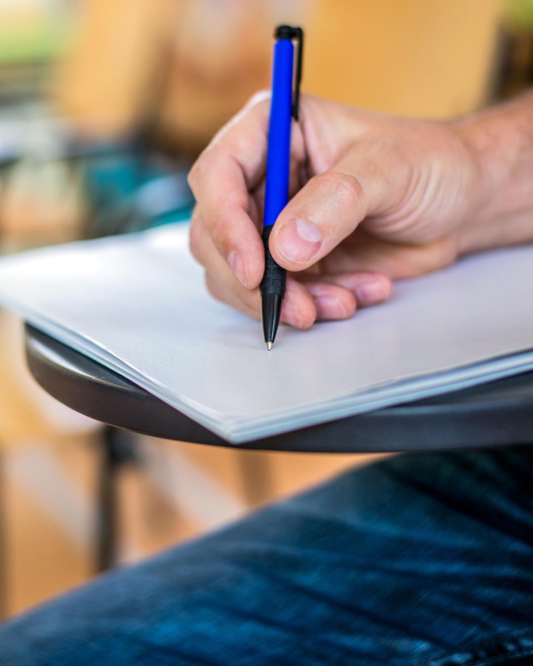 Araucária está com inscrições abertas para turmas de Educação de Jovens e Adultos