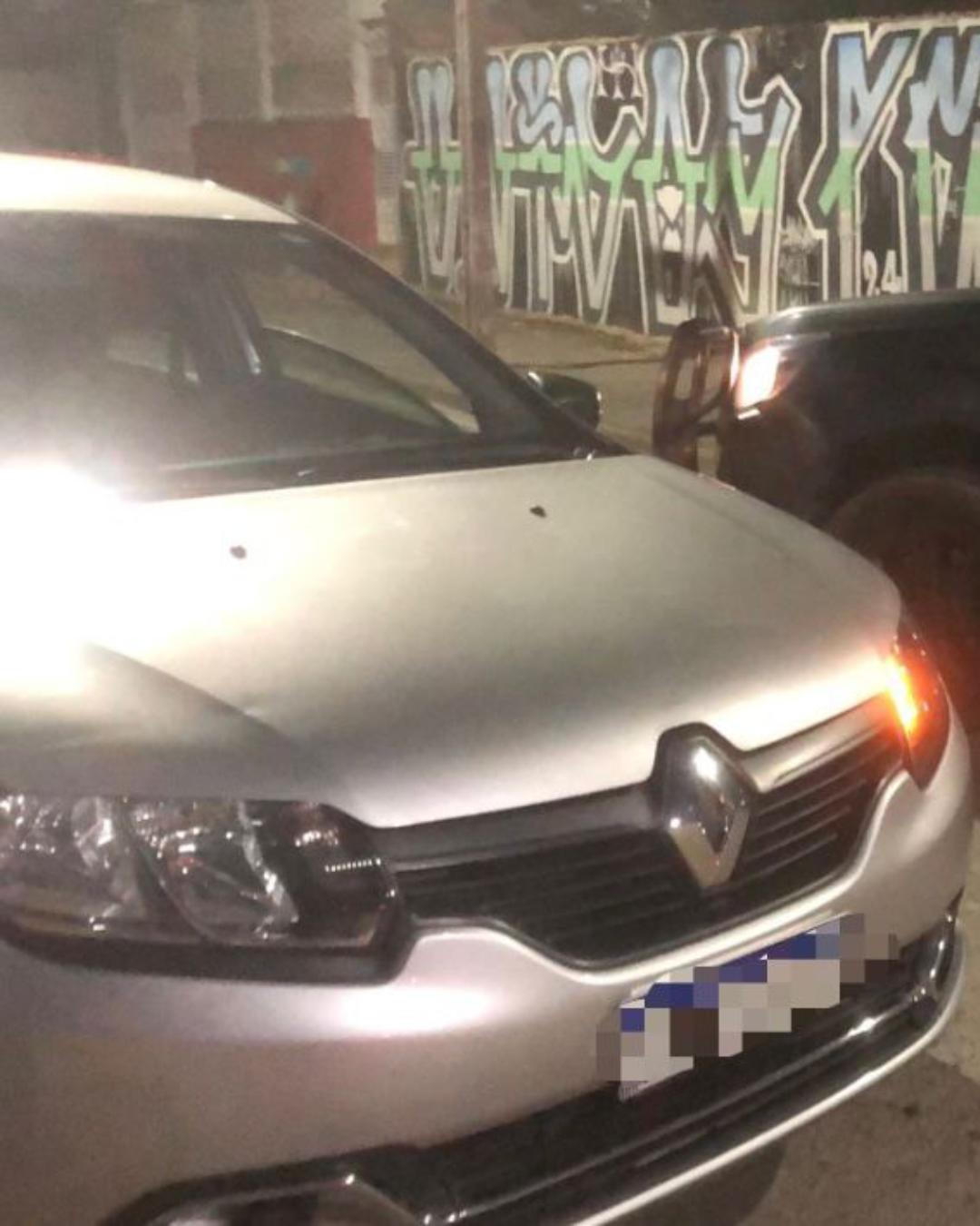 Casal compra carro furtado por anúncio no Facebook e é abordado pela GMA