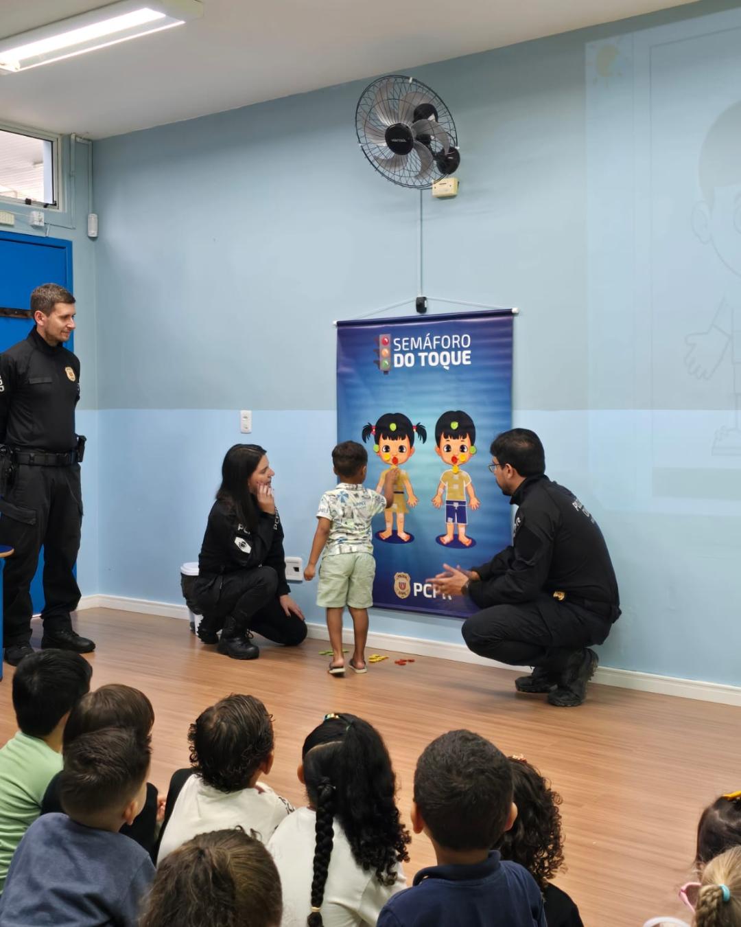 Delegacia da Mulher de Araucária realiza palestra para crianças do CMEI Santa Clara