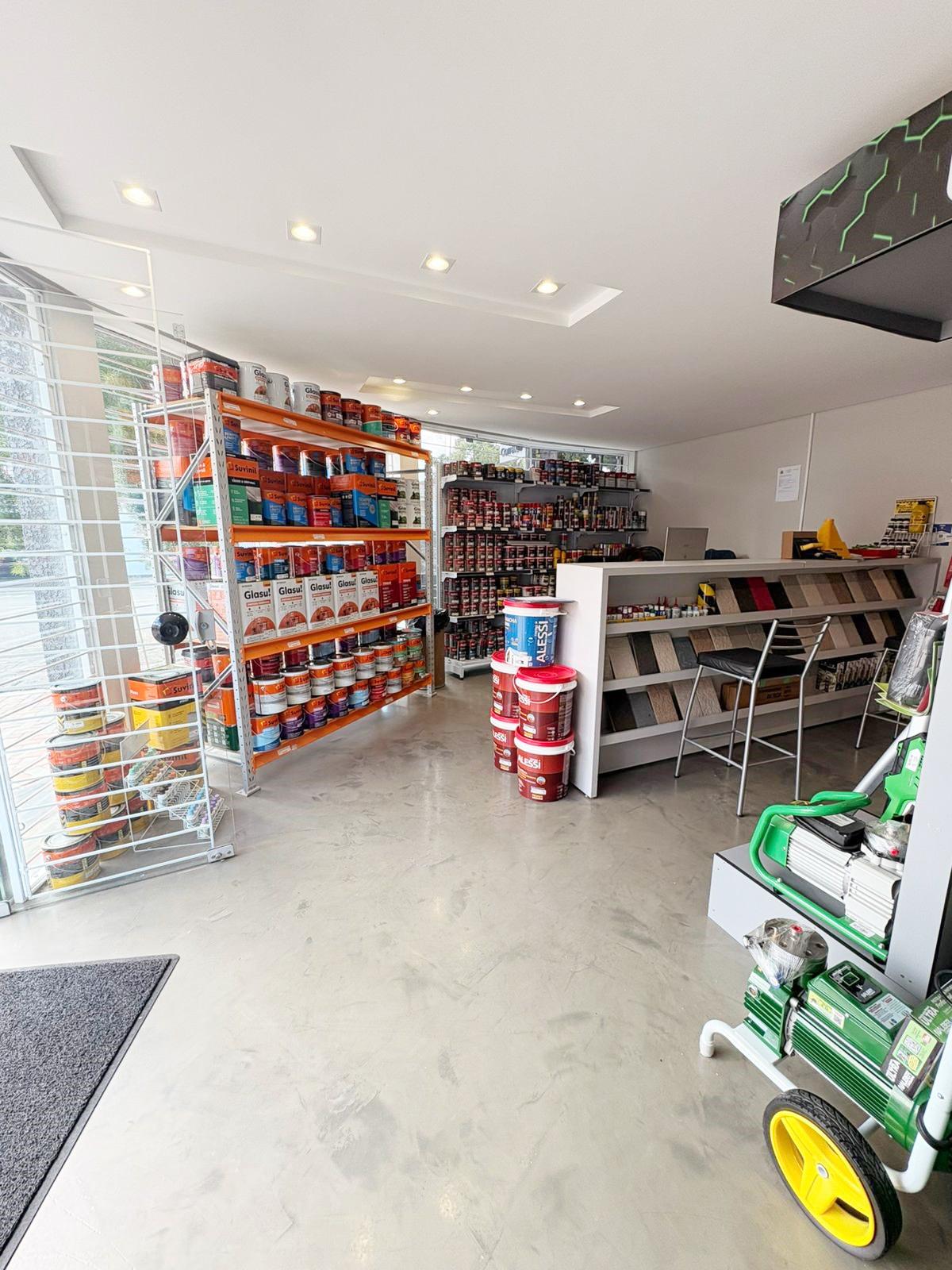 Master Revestimentos amplia atuação em Araucária com foco em texturas e atendimento técnico