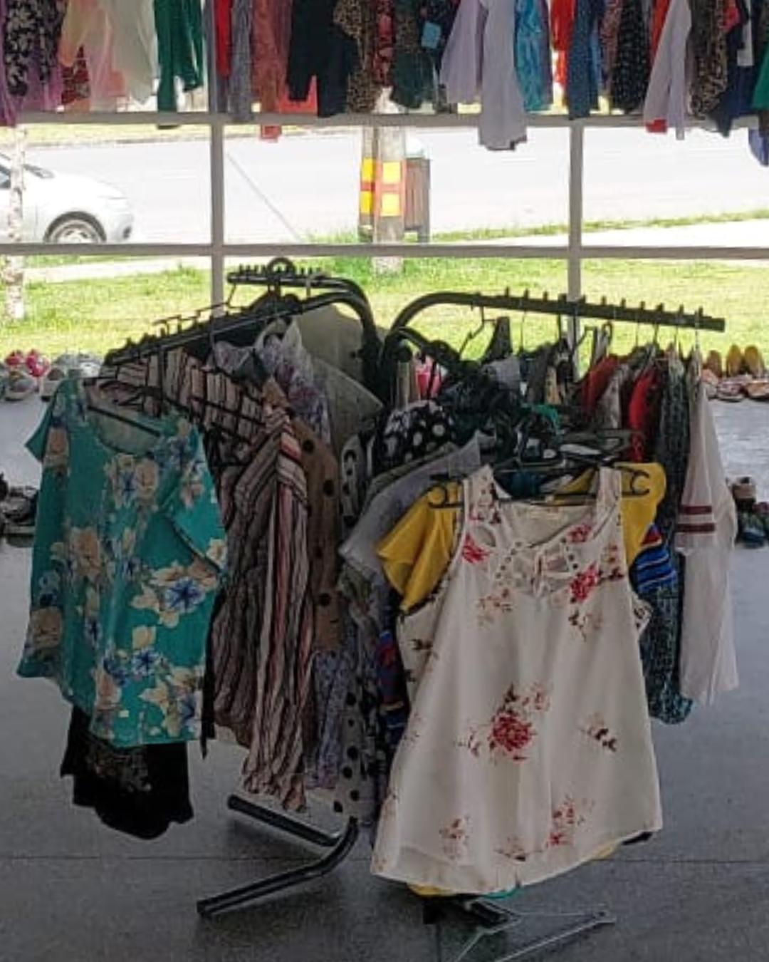 Projeto Ide em Remissão promove mais um bazar no domingo (15) na Praça da Bíblia