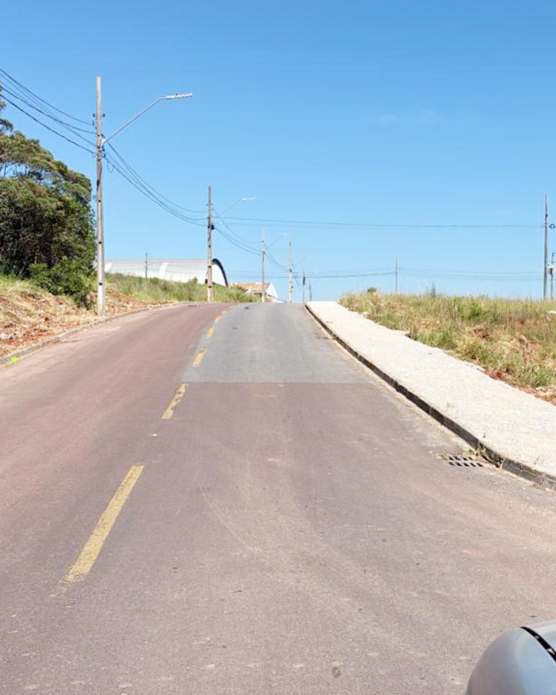 Calçadas na Rua Miguel Gavleta viram realidade para moradores do Costeira