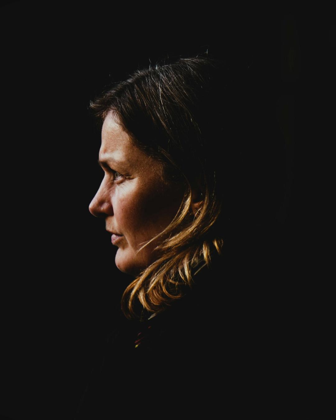 Dr. Emerson Albertasse: Poder e Objeto — O Machismo que Une Situação e Oposição