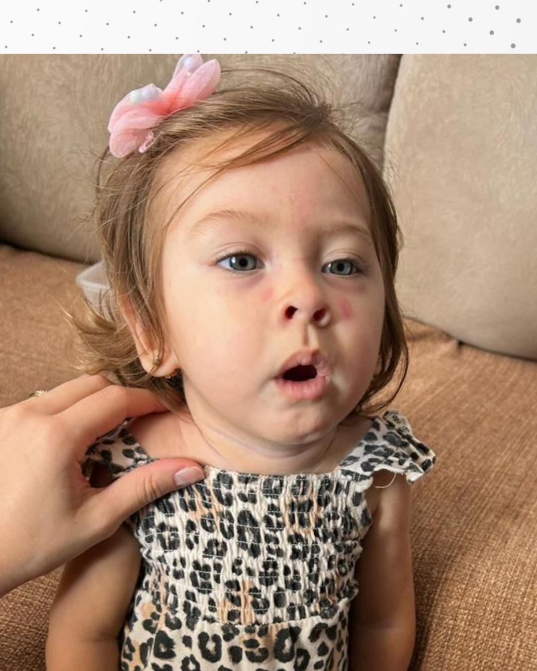 Família de bebê com AME tipo 1 faz campanha para adquirir cadeira de rodas especial