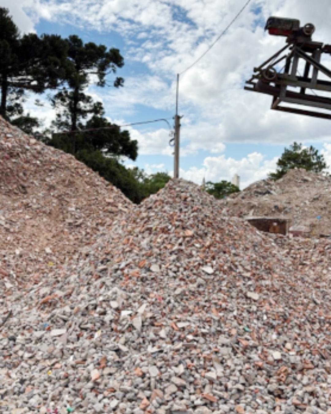 LED Ambiental atua na reciclagem de resíduos da construção civil e produção de insumos