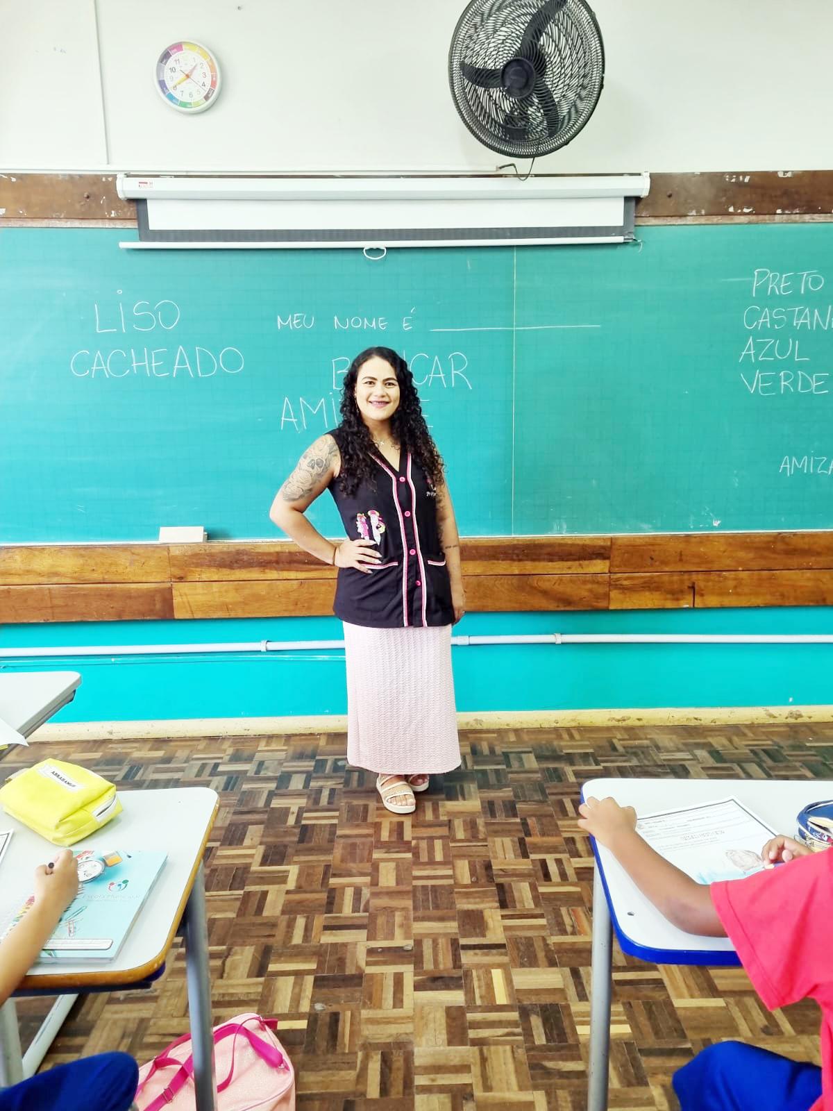 Mulheres são maioria em setores municipais voltados ao cuidado, educação e serviços sociais