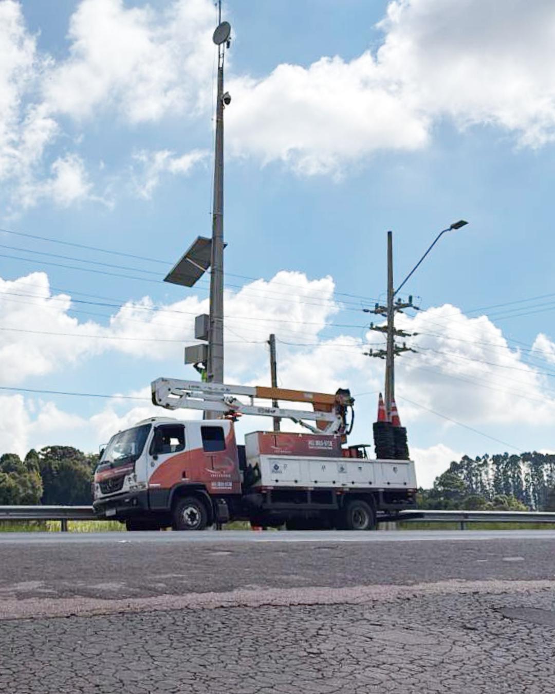 Poste de monitoramento na Rodovia do Xisto traz mais segurança aos motoristas