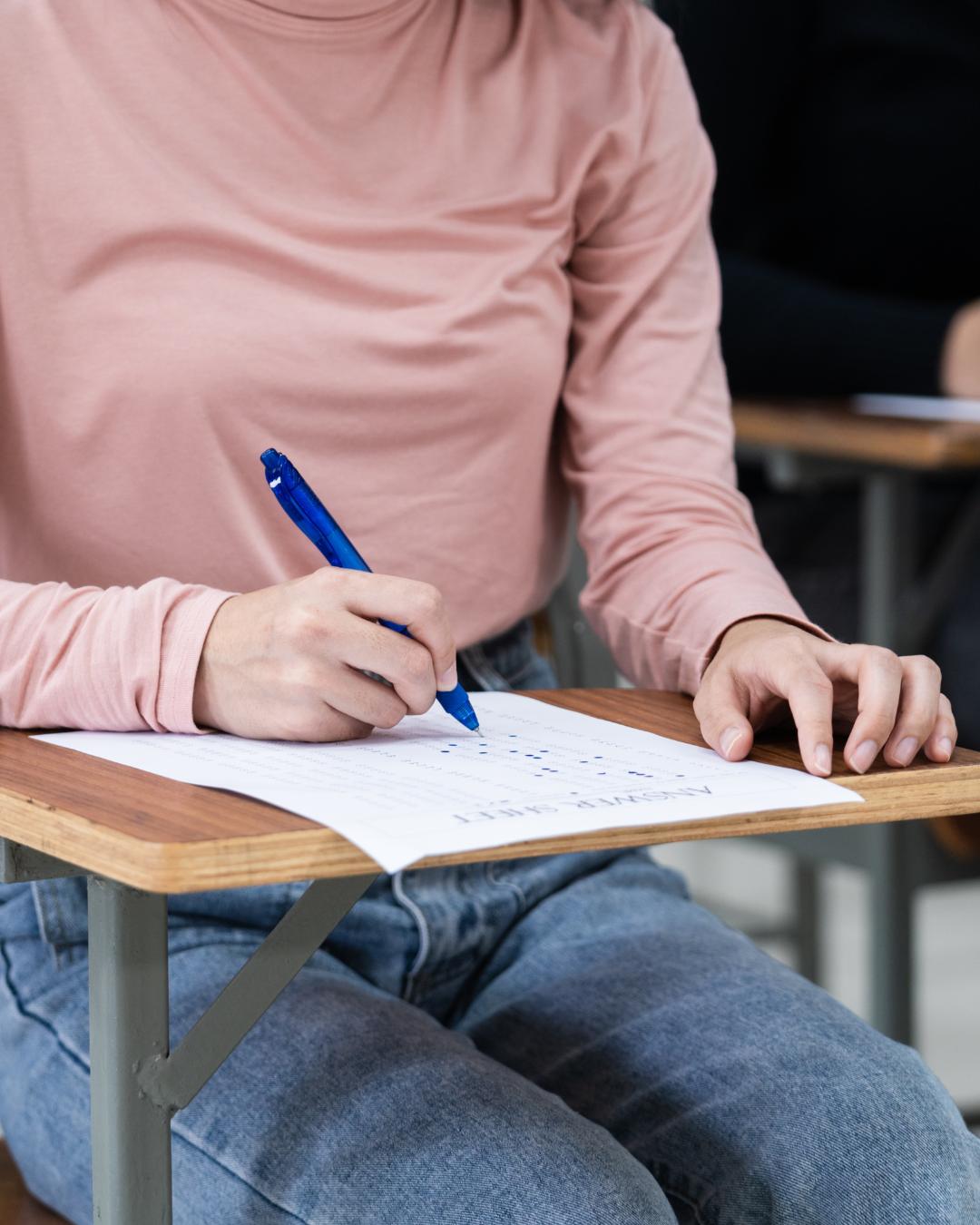 Prefeitura de Araucária abre concursos públicos para Saúde e Educação com inscrições até 24 de março