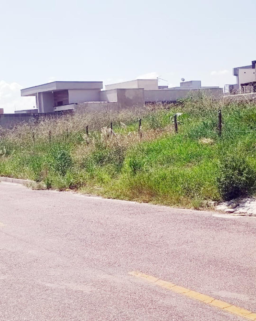 Prefeitura impõe rigor aos proprietários de terrenos baldios que não fazem a manutenção