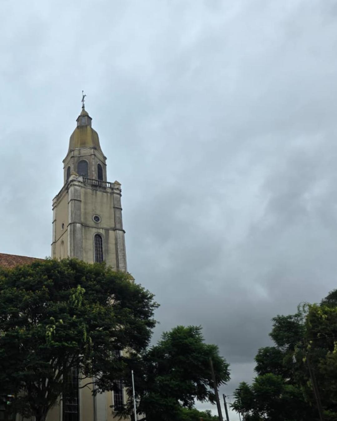 Simepar divulga que a chuva continuará atingindo a cidade nesta semana