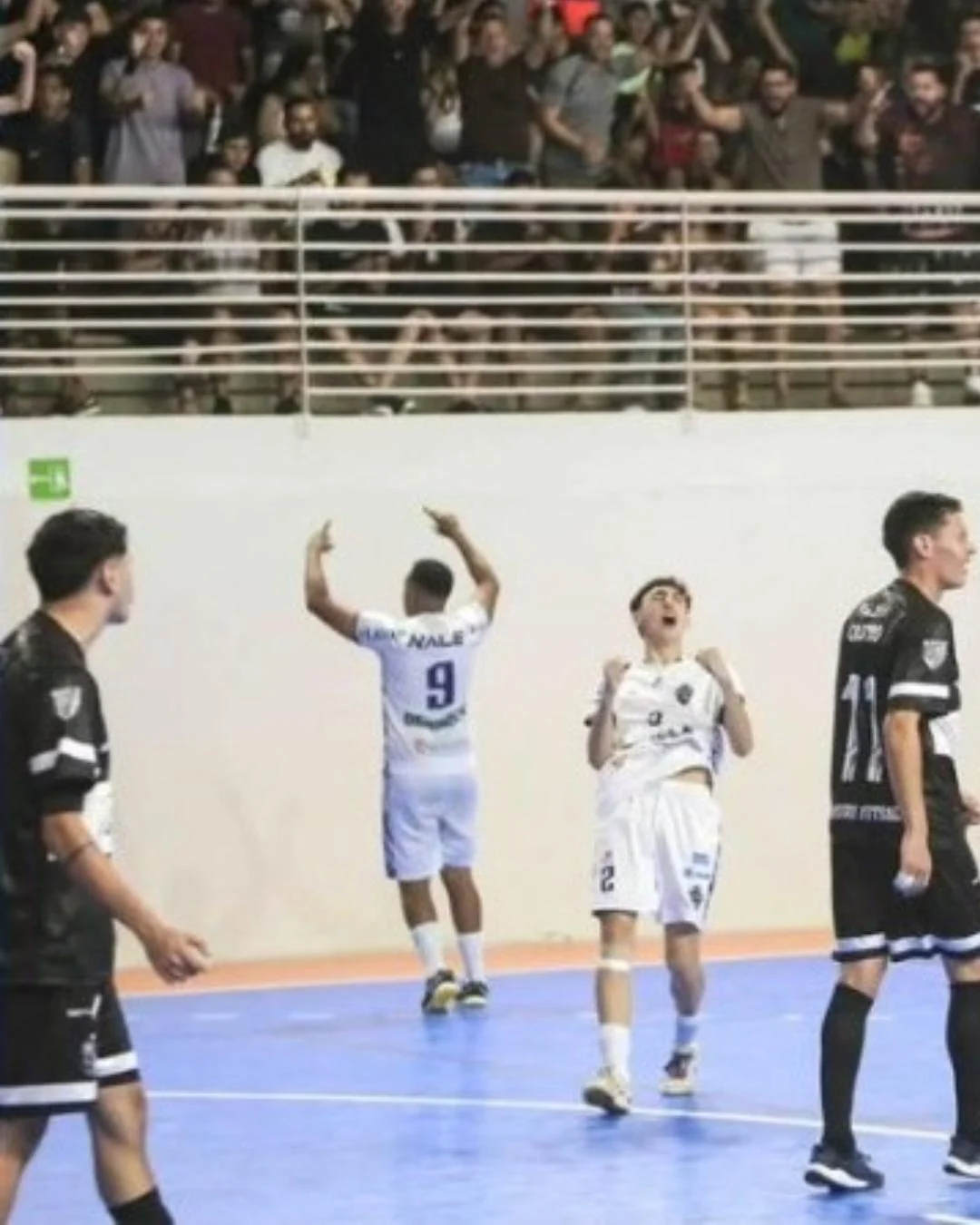 Araucária Futsal faz primeiro jogo em casa e vence o Castro/Caramuru de virada