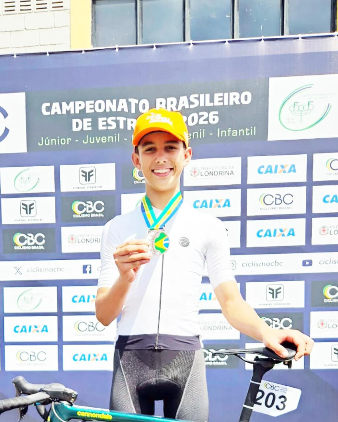 Ciclista Luiz Lorenzo é bronzeno Campeonato Brasileiro deEstrada Júnior