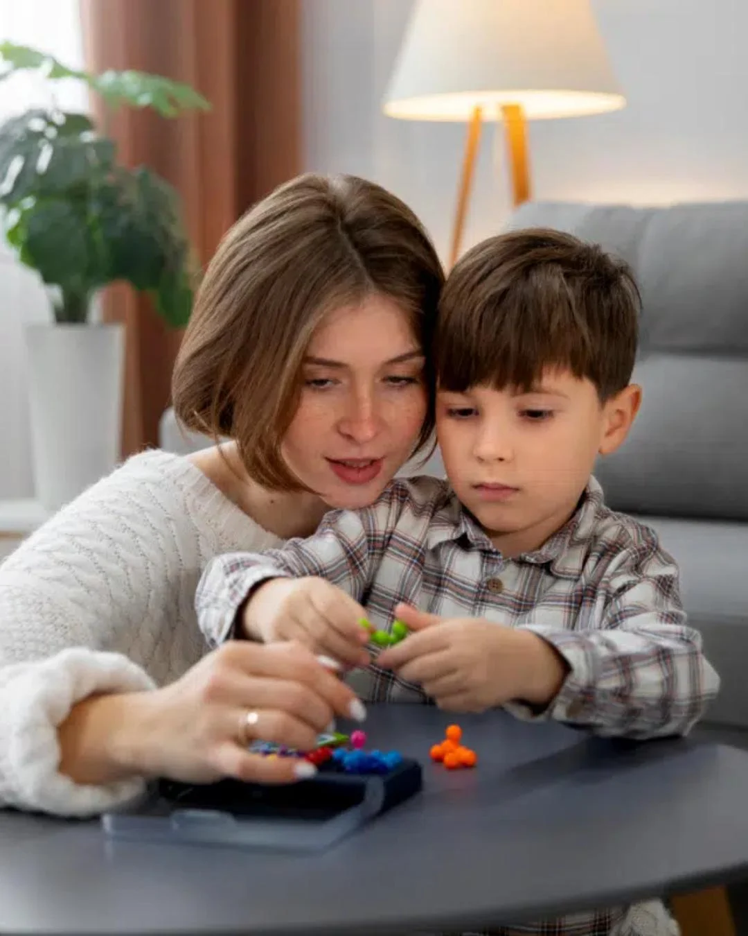 Dr. Emerson Albertasse: O Chão que Elas Pisam — Vozes do Autismo em Araucária