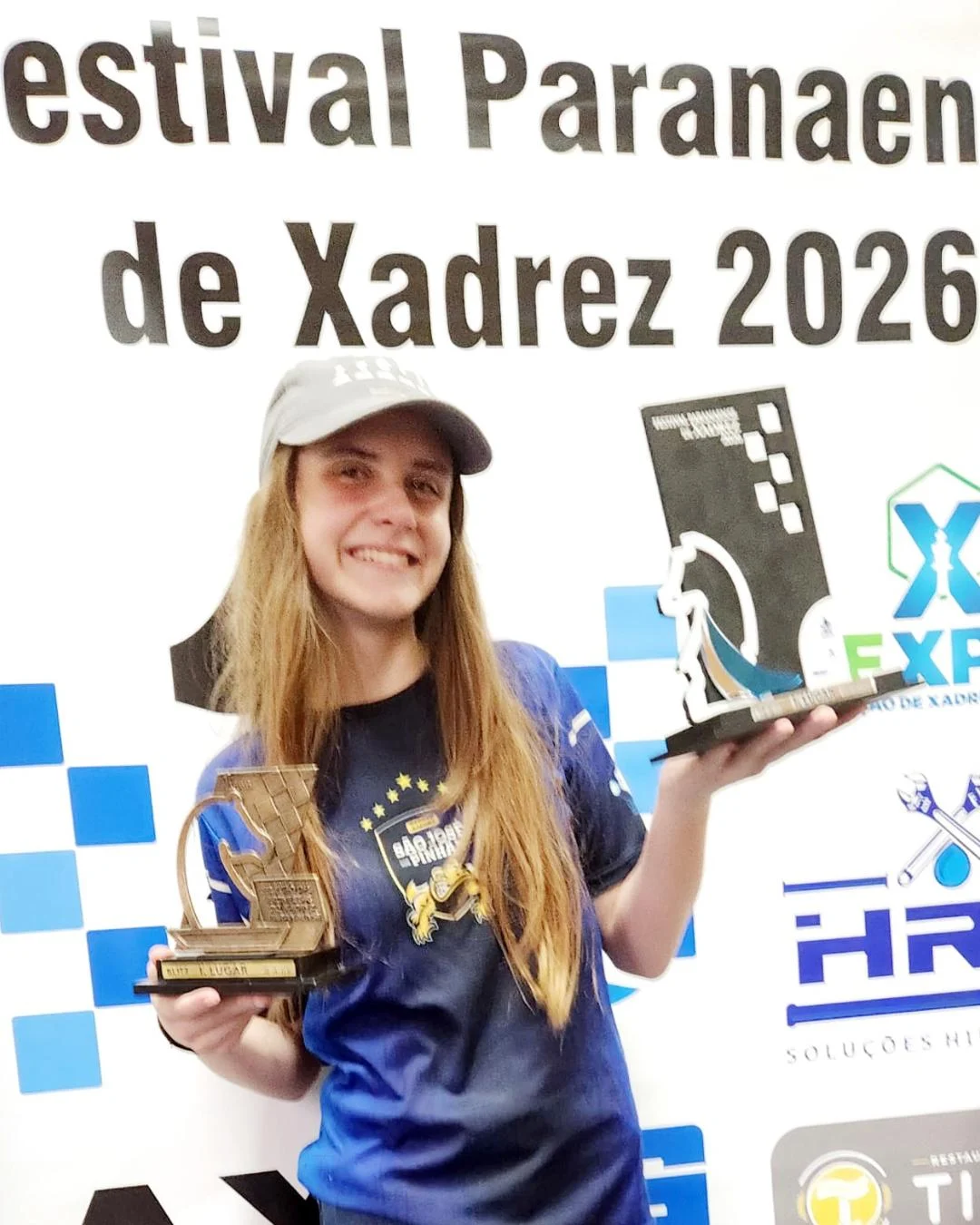 Enxadrista araucariense é campeã em dose dupla no Paranaense de Xadrez