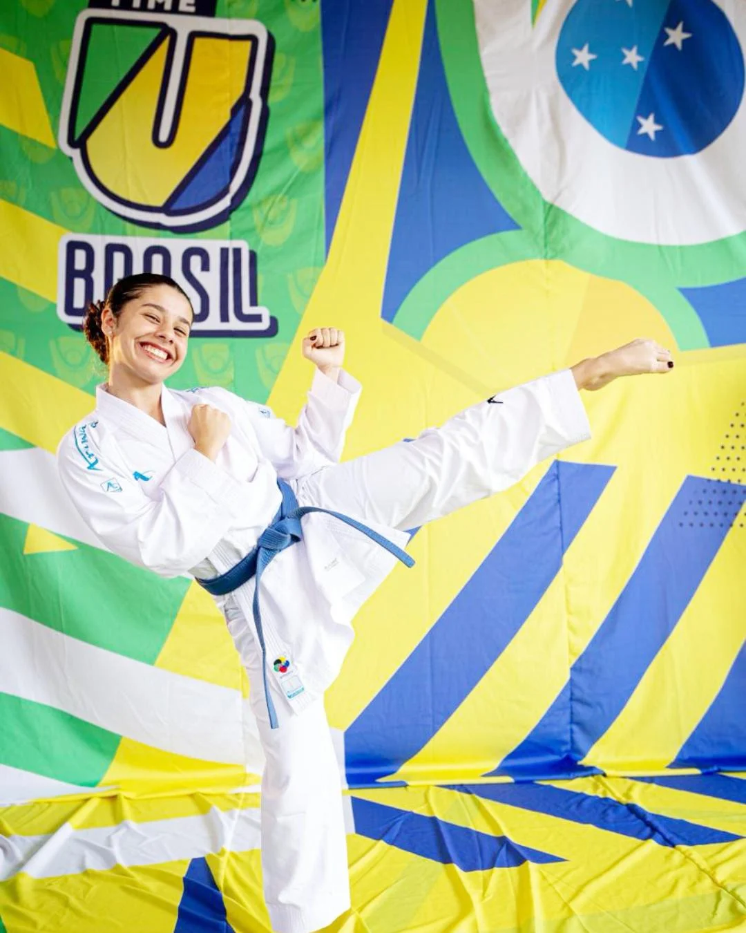 Karateca Emilly se classifica para o Mundial Universitário que acontece em junho