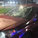 Mulher fica gravemente ferida após ser atropelada na marginal da Rodovia do Xisto