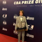 Piloto Igor Ohpis recebe homenagem da Confederação Brasileira de Automobilismo