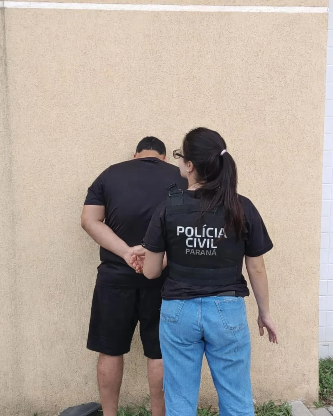 Delegacia da Mulher prende no Capela Velha homem suspeito de violência doméstica