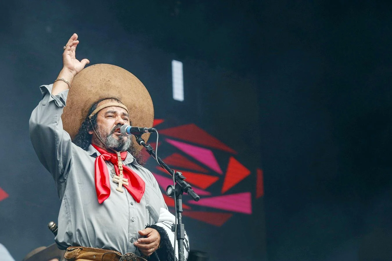 Veja como é fácil participar do sorteio dos dois carros 0 Km da Festa do Trabalhador!