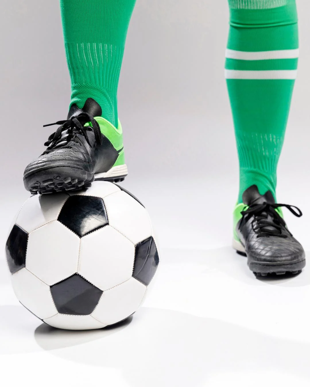 APAE Araucária faz campanha para arrecadar chuteiras de futsal para alunos