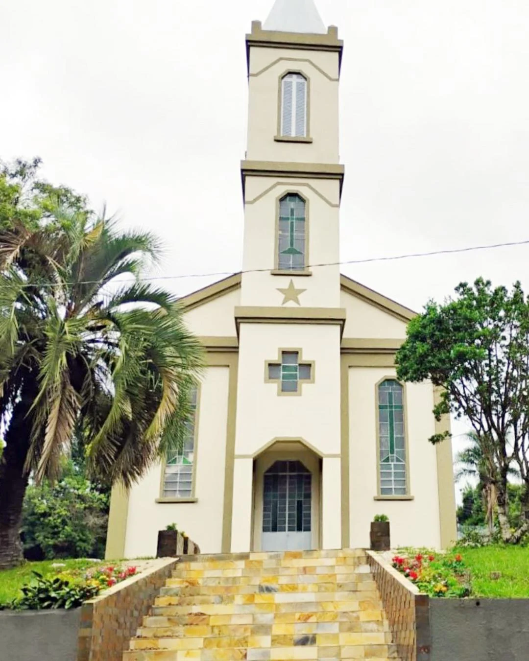 Capela Senhor Bom Jesus organiza bazar e venda de pastéis neste sábado (09)