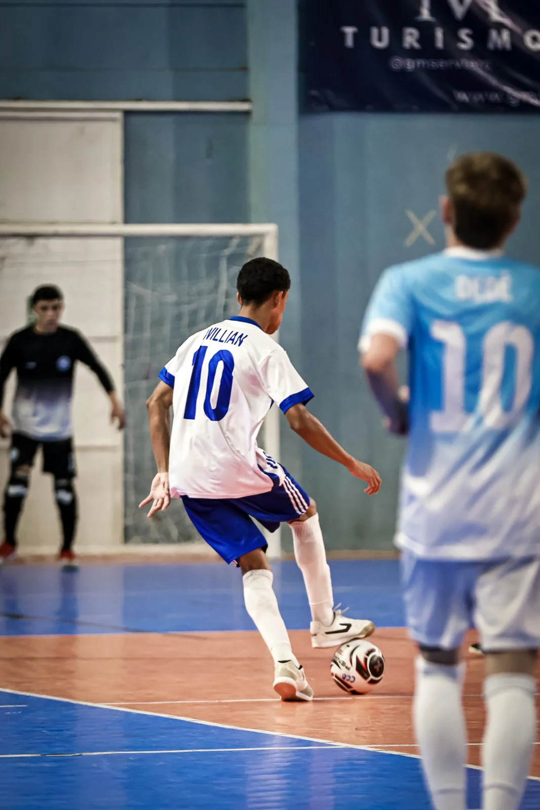 Araucária abre fase regional dos Jogos Escolares do Paraná com Ginásio Joval lotado Araucária abre fase regional dos Jogos Escolares do Paraná com Ginásio Joval lotado