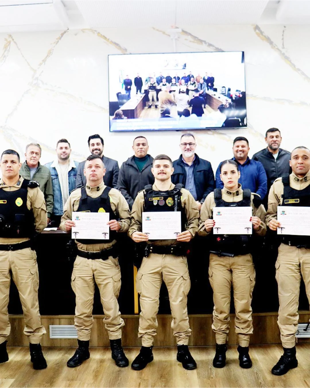 PMs de Araucária são homenageados pela Câmara