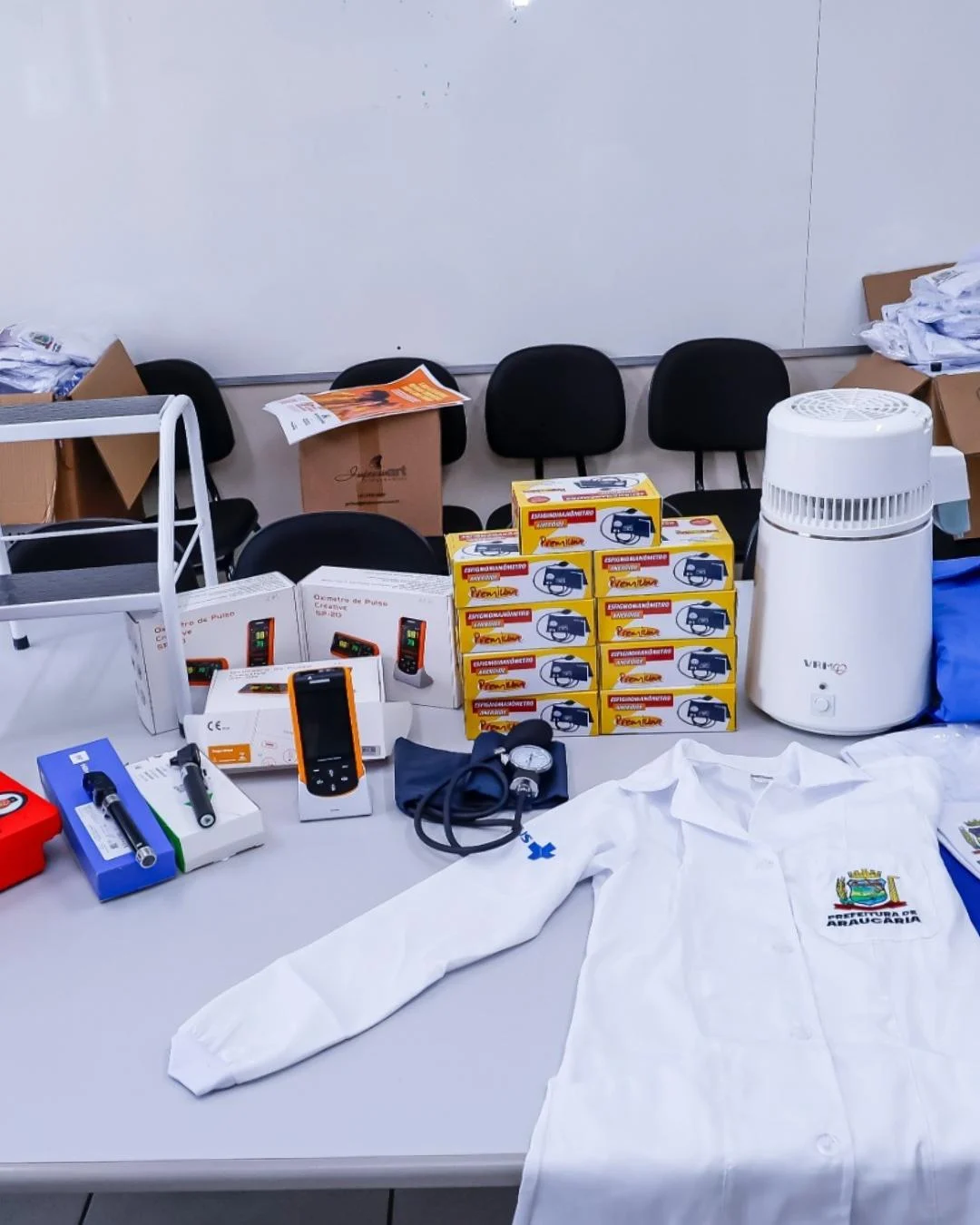 Saúde de Araucária recebe novos equipamentos e kits de uniformes para equipes