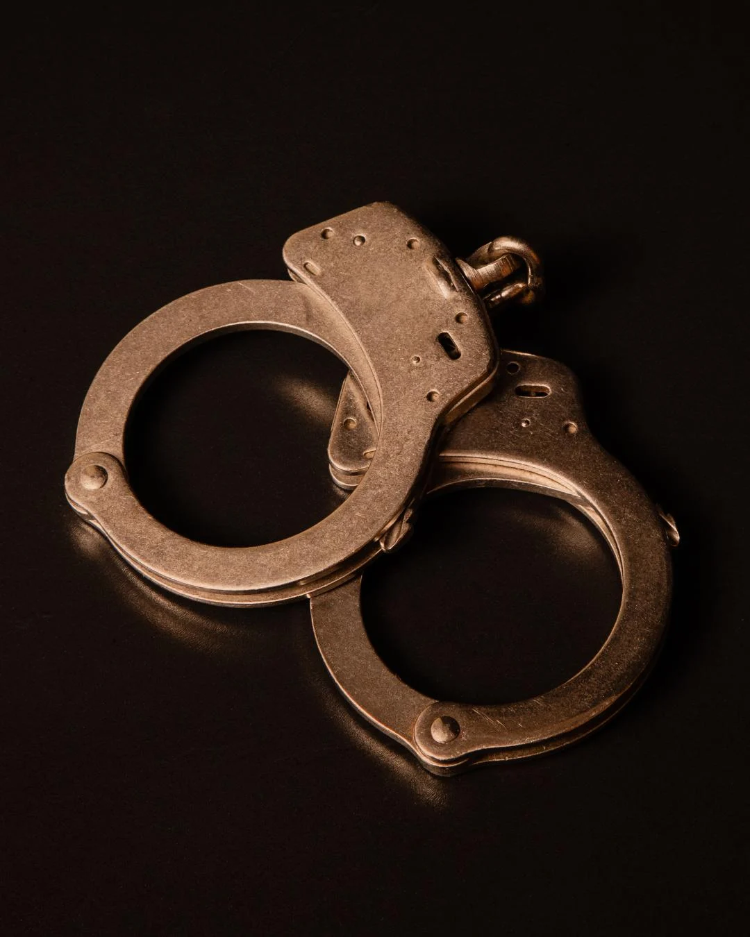 "Servição": Delegacia da Mulher prende 3 envolvidos em crimes de feminicídio, violência doméstica e estupro