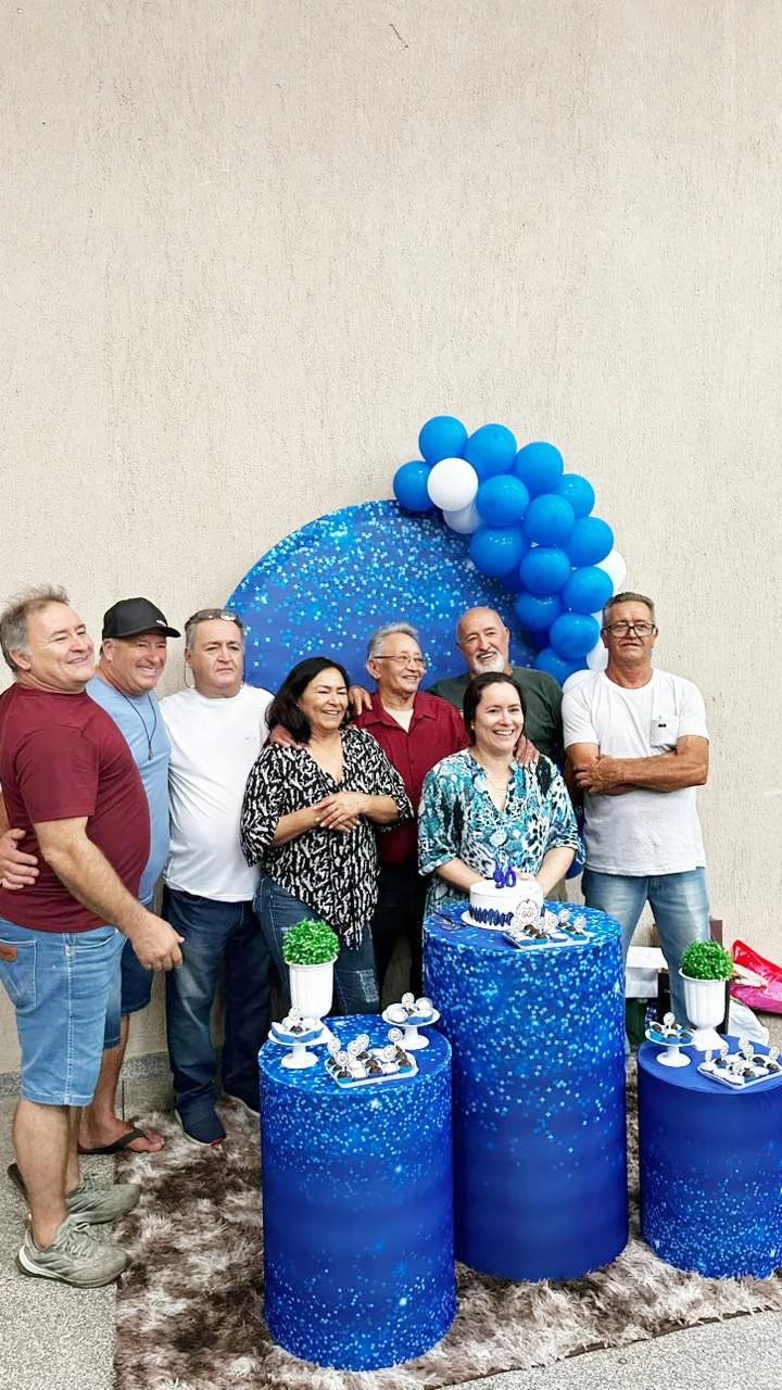 Seu José Sena completa 90 anos com uma grande festa para familiares e amigos