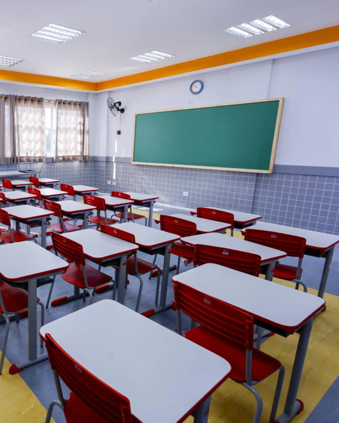 Cobrança indevida em escolas públicas e CMEIs: como os pais podem agir?
