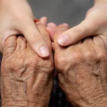 Coluna da SMAS: Junho Violeta — proteger a pessoa idosa é um compromisso de todos