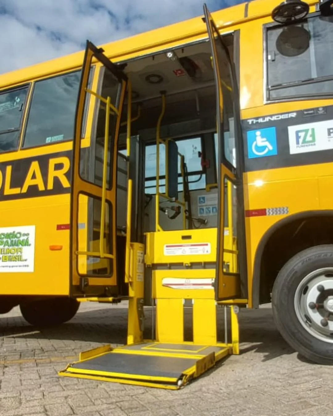 Coluna da SMED: Araucária amplia inclusão com transporte escolar acessível para estudantes com mobilidade reduzida