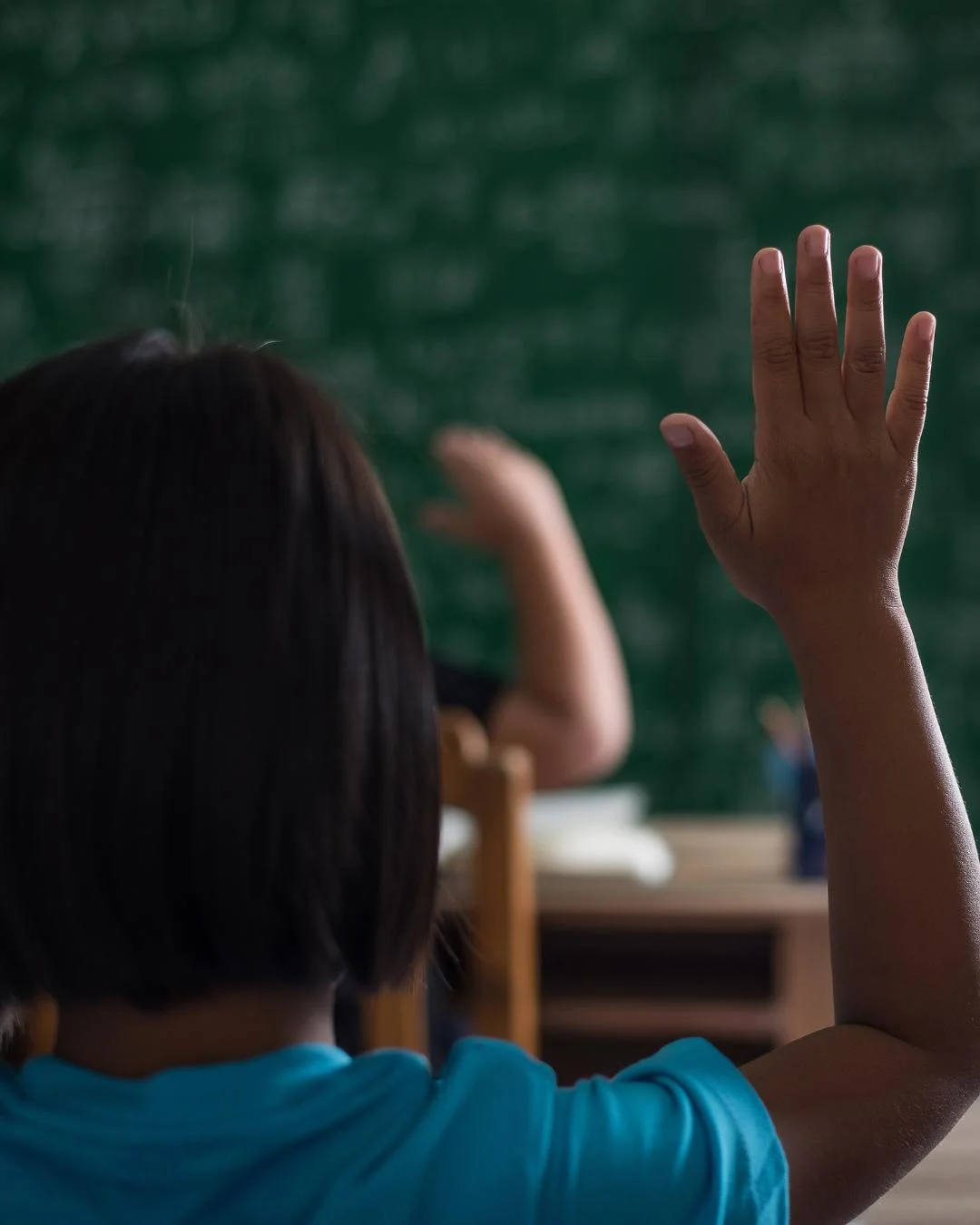 NP: Licitação para compra de uniformes para alunos da rede municipal tem vencedor