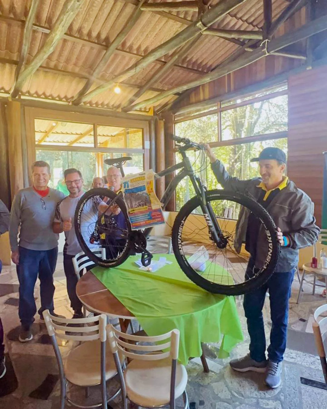 Rotary Club de Araucária divulga vencedor do sorteio da bicicleta