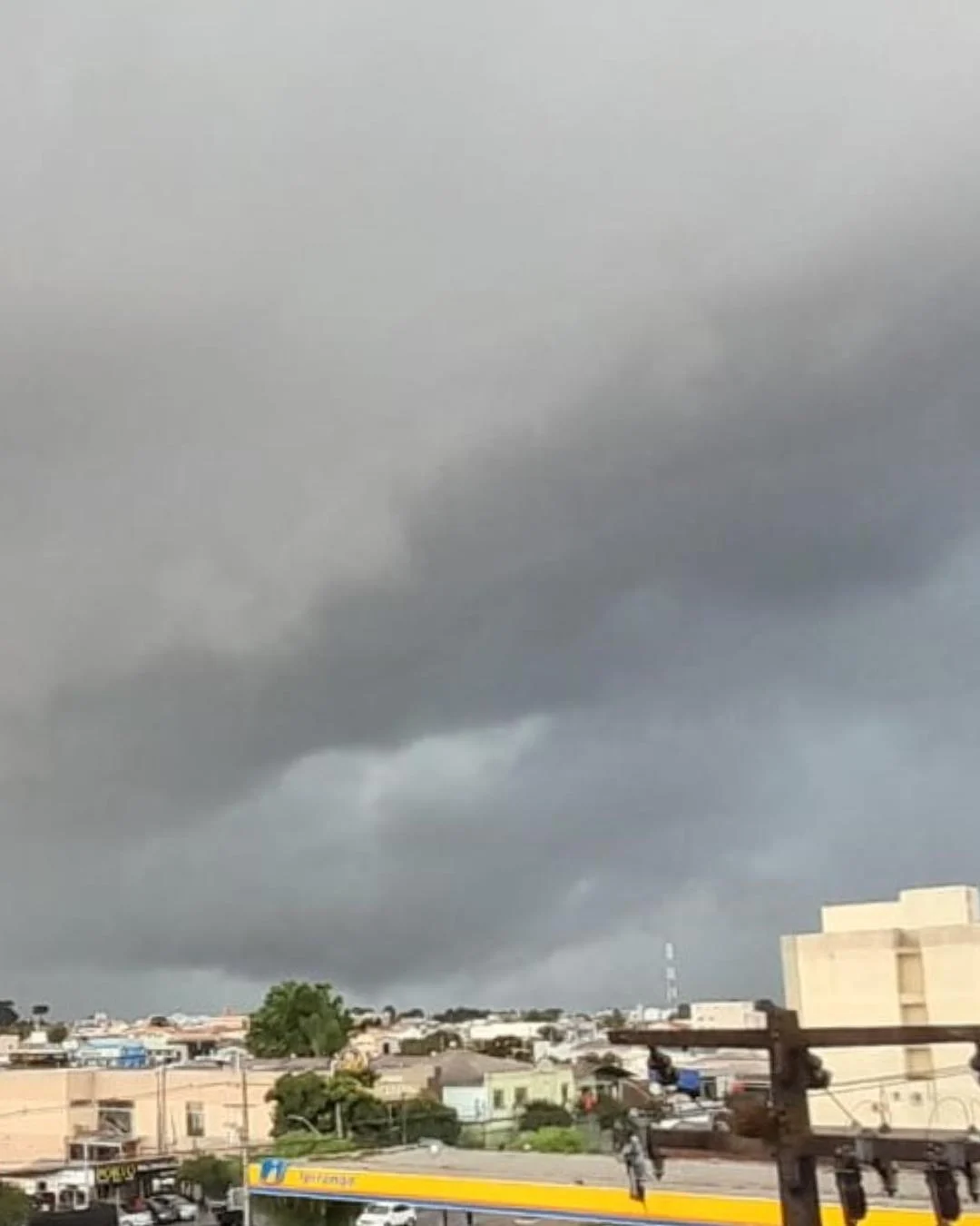 Tempo chuvoso vai dar uma pausa na quarta (1º), mas na quinta a água volta a cair