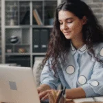 Como os assistentes de IA ajudam a cuidar da saúde mental