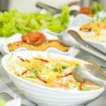 Coluna Risotolândia: Muito além do almoço — como a alimentação influencia a produtividade nas empresas