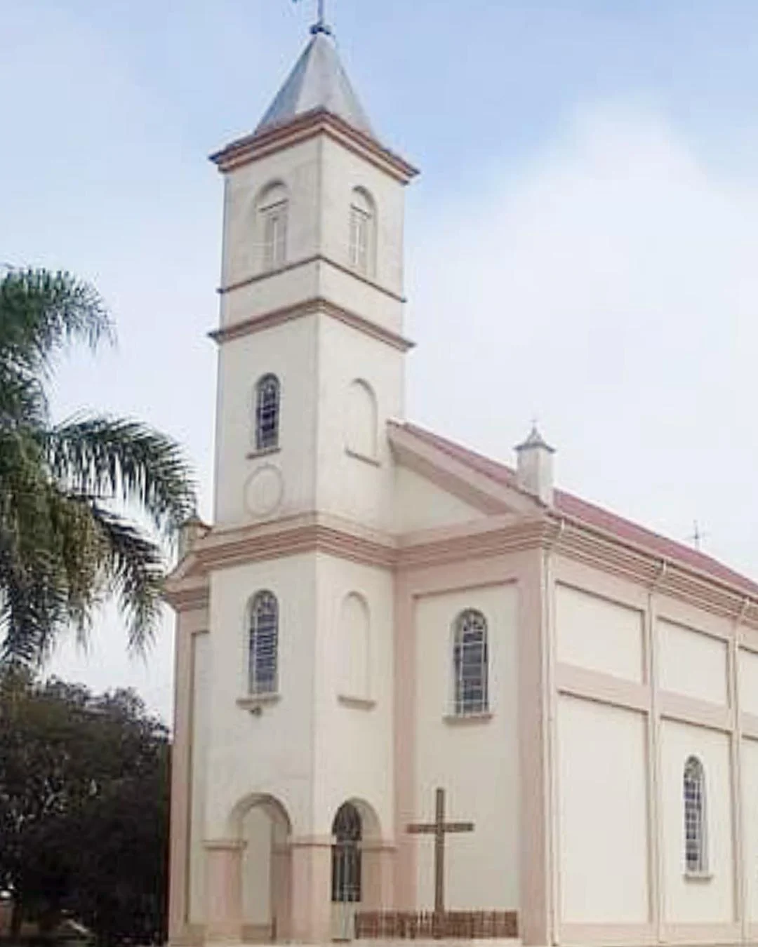 Comunidade Senhor Bom Jesus promove bazar em prol da reforma da Capela