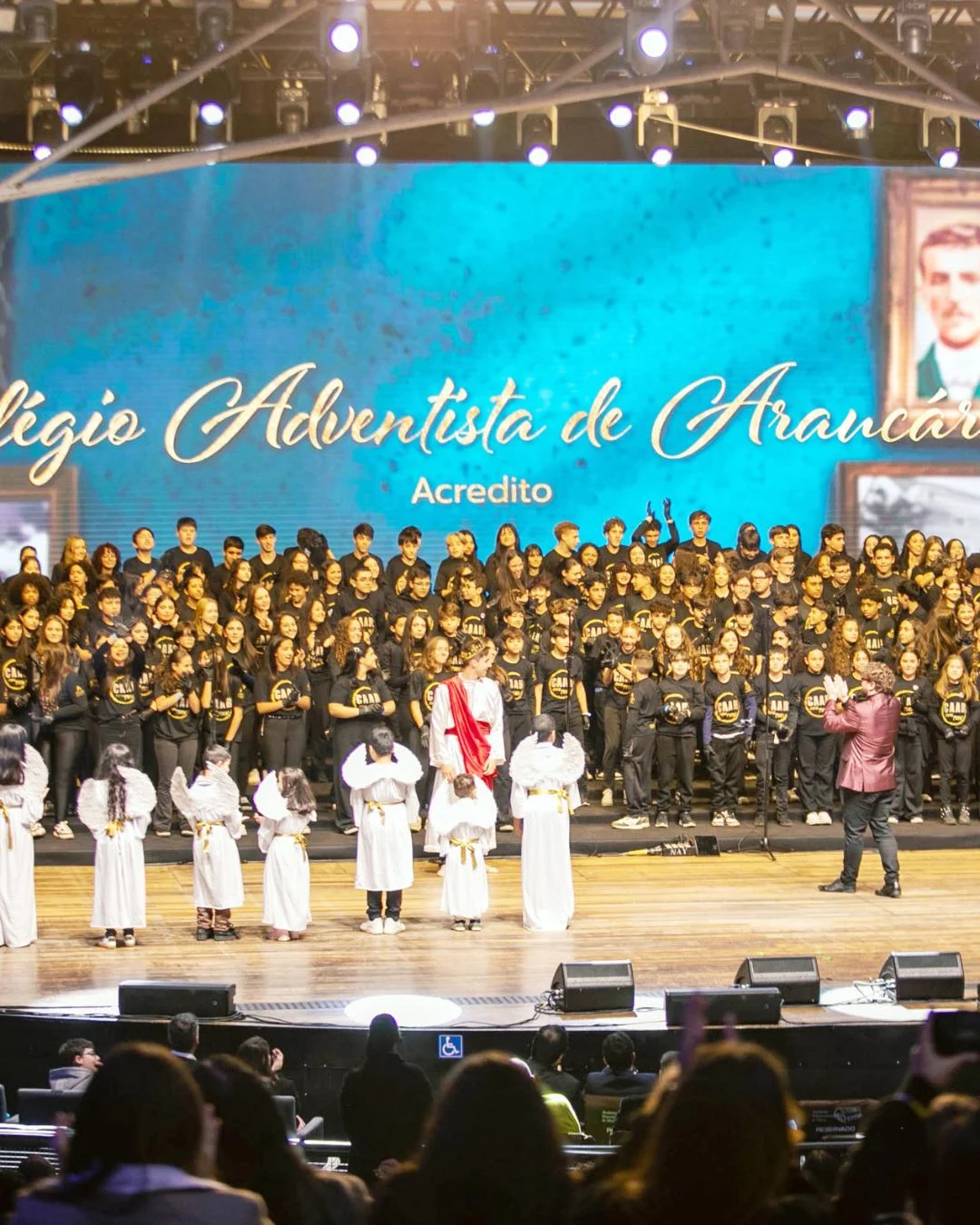 Coral Teen CAAR se apresenta na Ópera de Arame em celebração aos 130 anos da Educação Adventista no Brasil