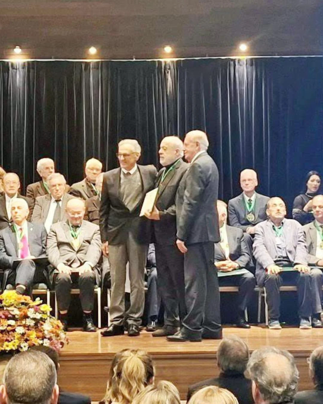 Radiologista de Araucária recebe Medalha Heróis de Curar da Associação Médica do Paraná