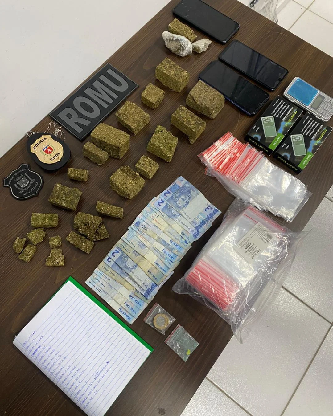 Após denúncia da Polícia Civil, GMA apreende mais de 1 kg de drogas em Araucária