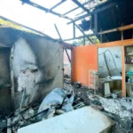 Comunidade organiza ação solidária para ajudar morador que perdeu a casa em incêndio