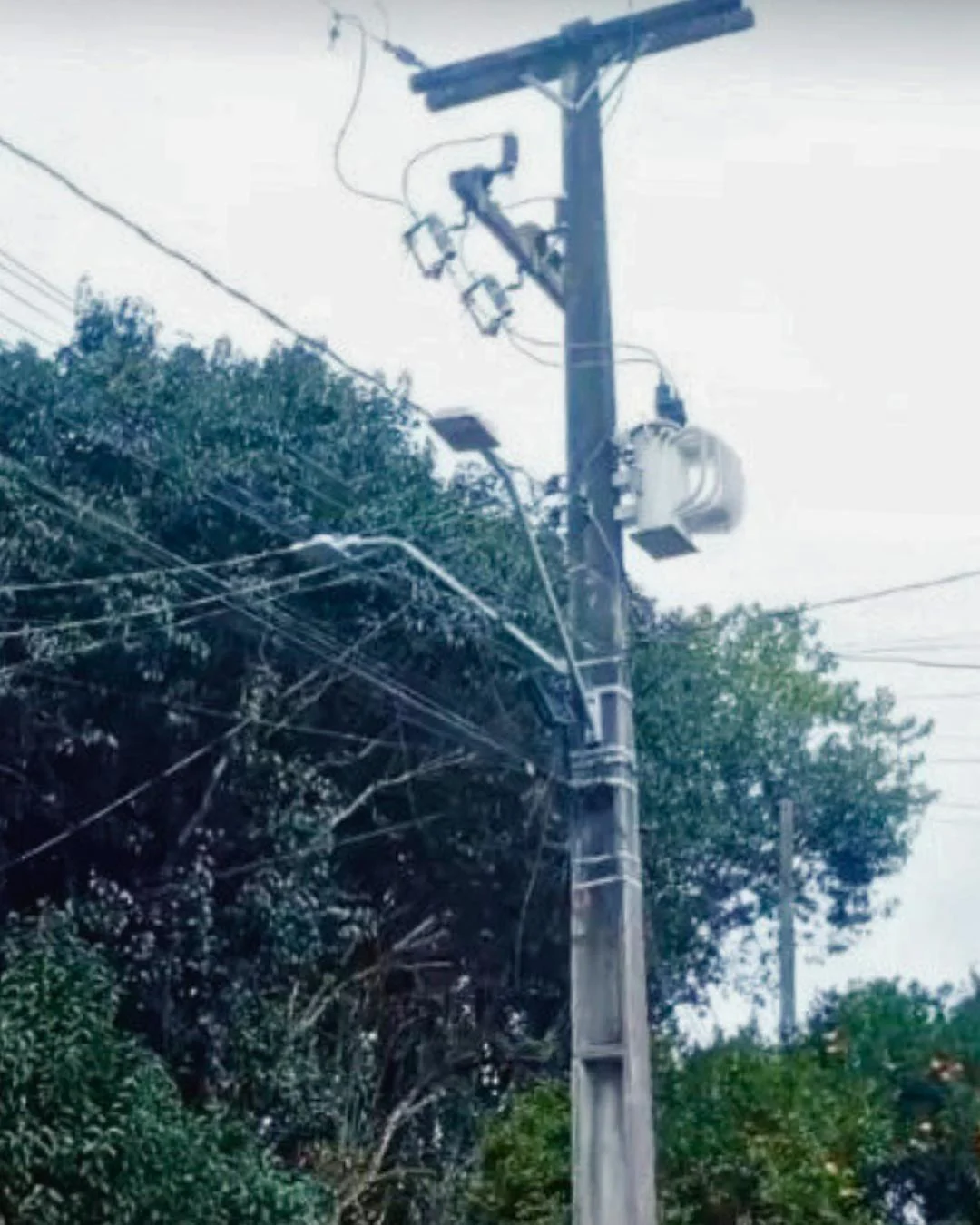 Copel substituirá postes na comunidade da Lagoa Grande após pedido de moradores