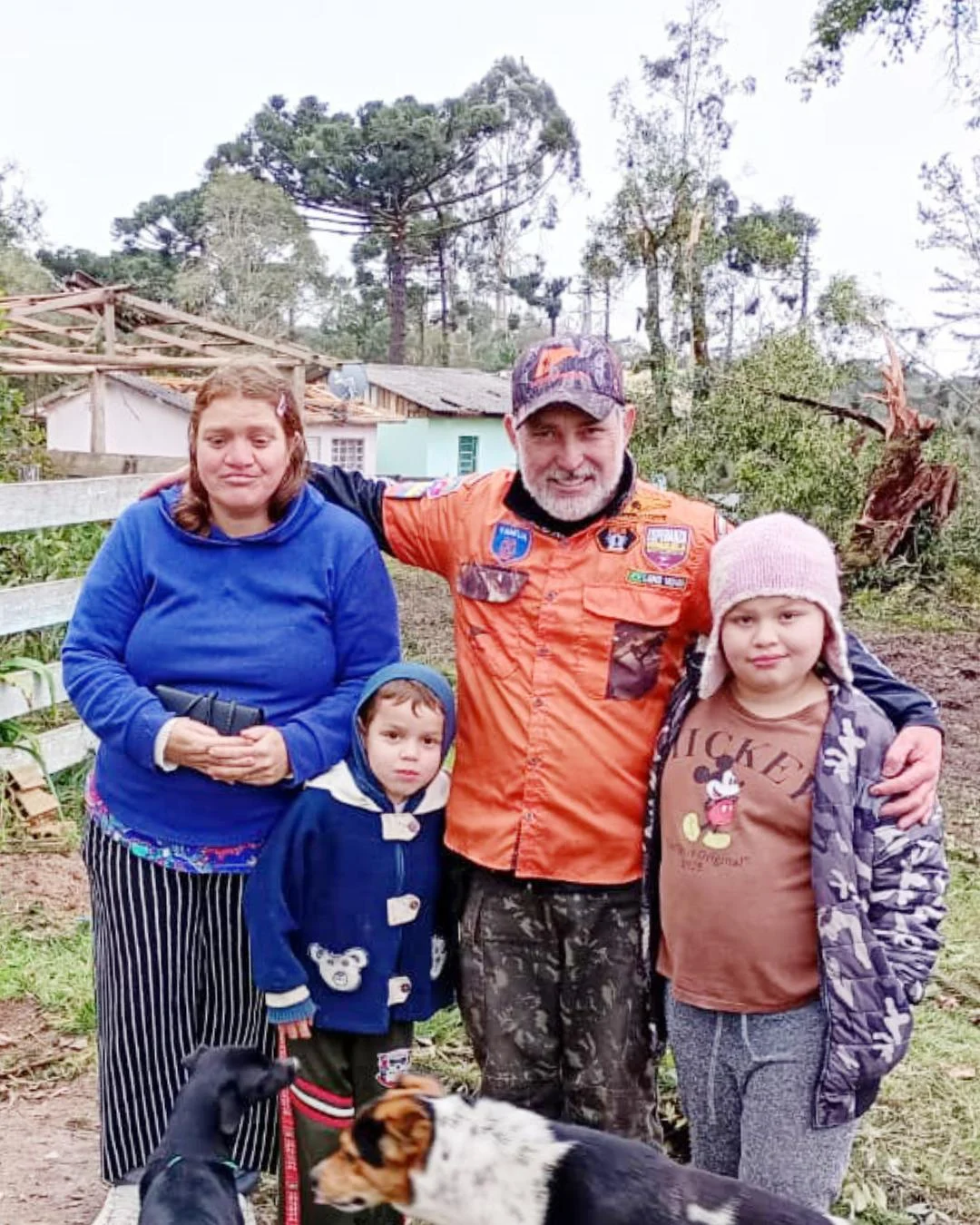 Empreendedor araucariense está em Piraí do Sul ajudando vítimas do tornado