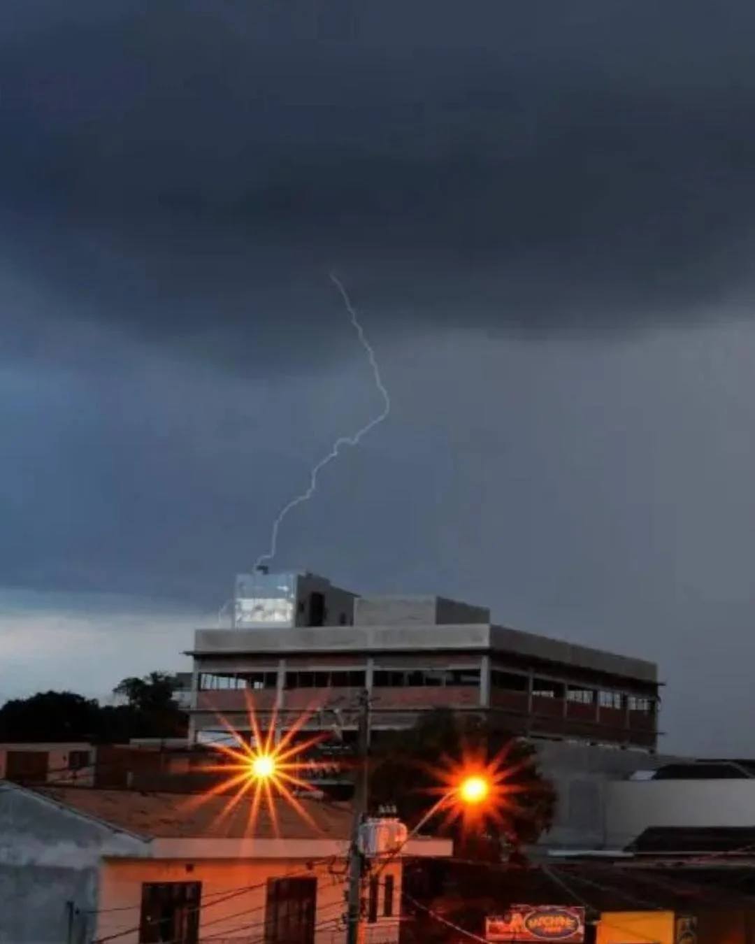 Forte pancada de chuva vai atingir Araucária no domingo (9)