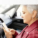 Idosos e PCDs agora podem emitir a credencial digital de estacionamento