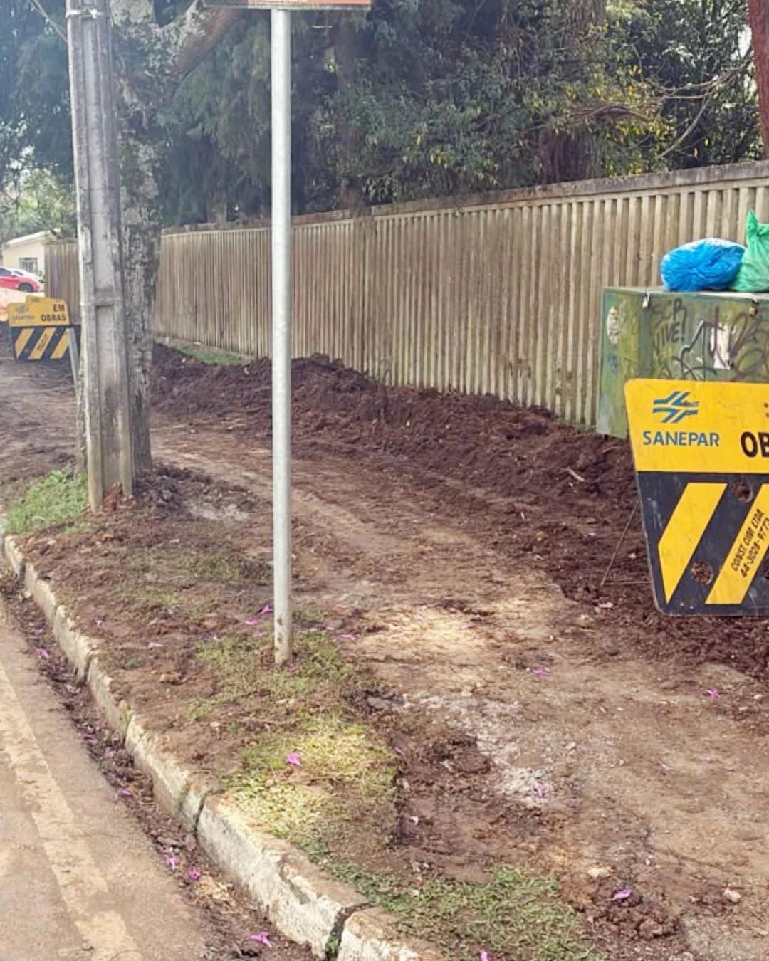 Obra de ampliação da rede de esgoto na Rua Ceará deve durar até o dia 30 de agosto