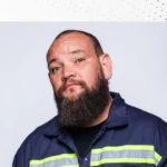 Teatro da Praça vai receber a apresentação de stand up “O Rei dos Peão”, do humorista Rafael Aragão