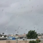 Temperatura aumentará com o passar dos dias e a chuva continuará caindo